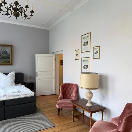 Fuerstenhof Belle Etage Altstadt- Parkplatz Im Innenhof Apartamento *